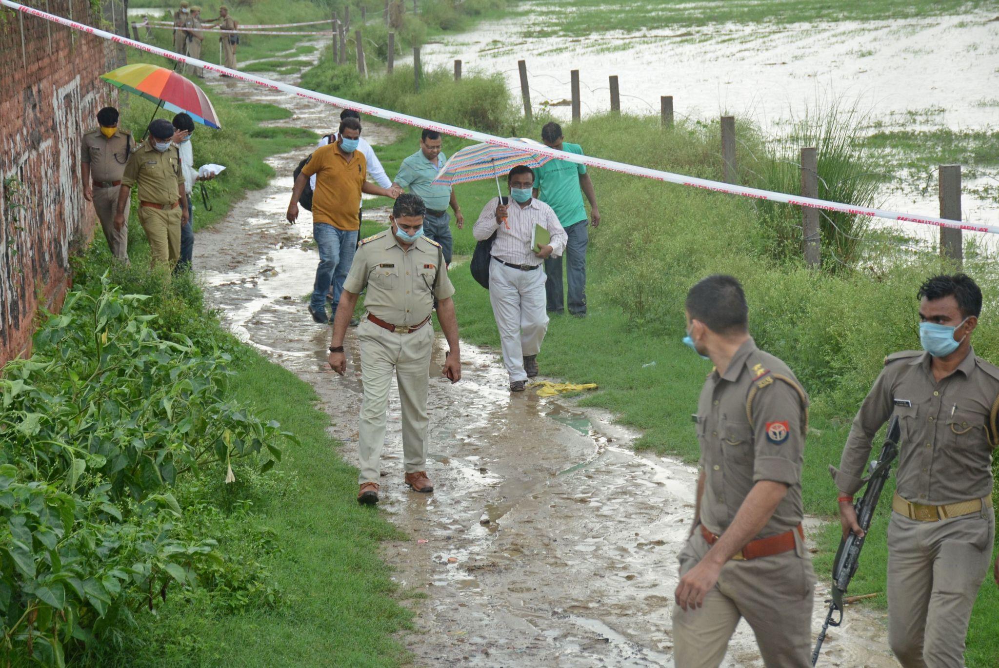 Delhi-Based Criminal Wanted in 90 Cases Killed in UP Encounter – The ...